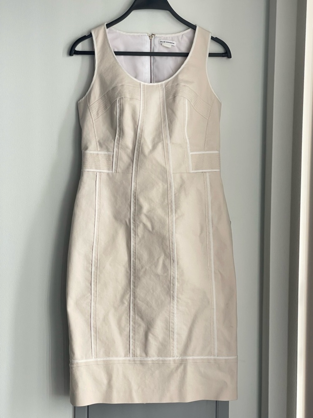 CLUB MONACO Cream with White Outlines Sleeveless Dress